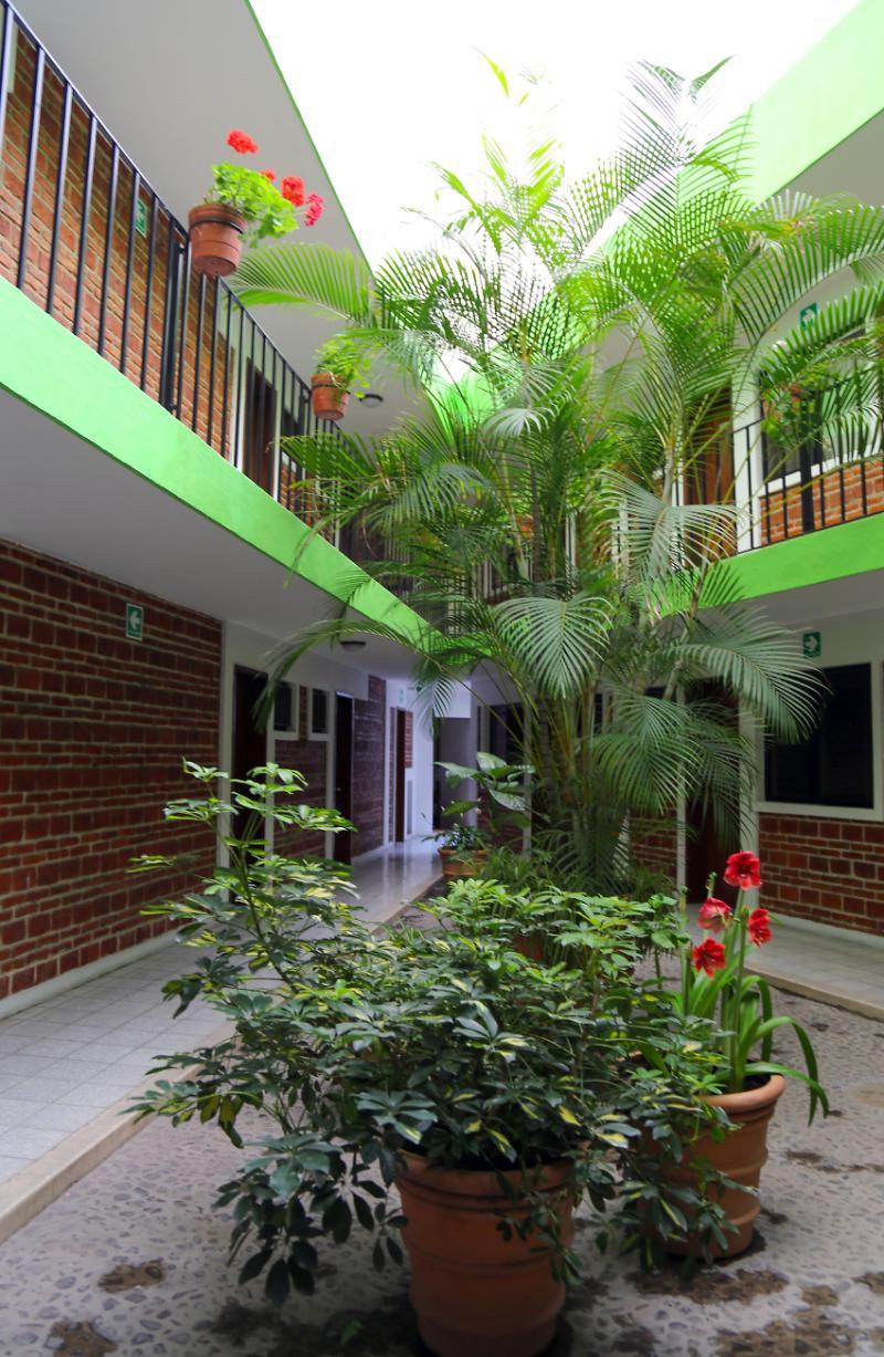 Hotel Arboledas Industrial Guadalajara Exterior foto